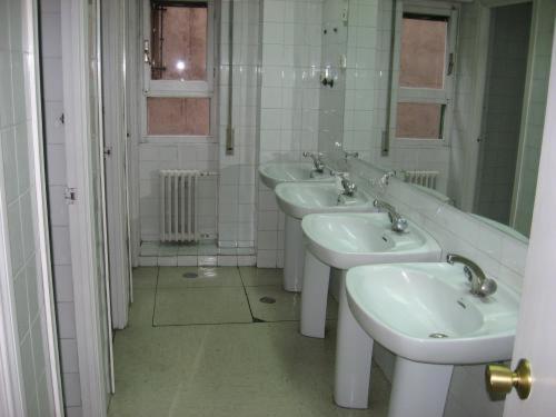 Hotel Hostal Arti II